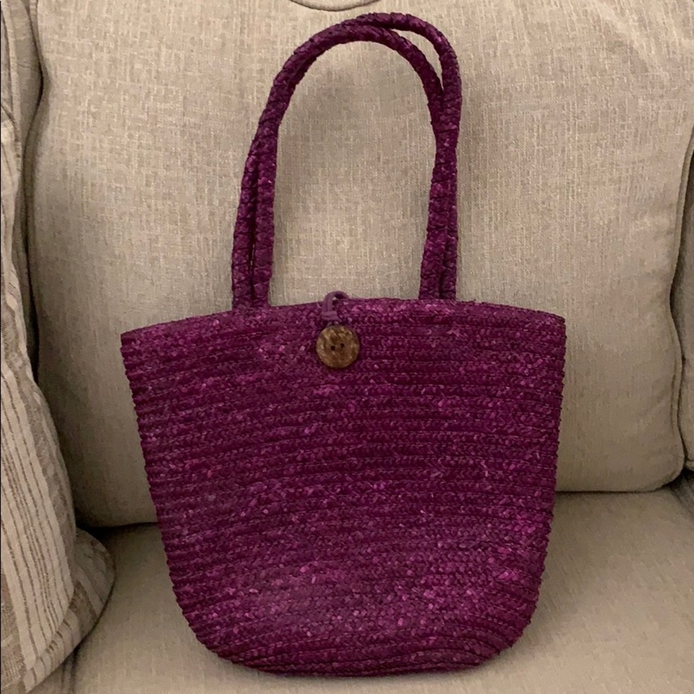Straw woven purse 💜
